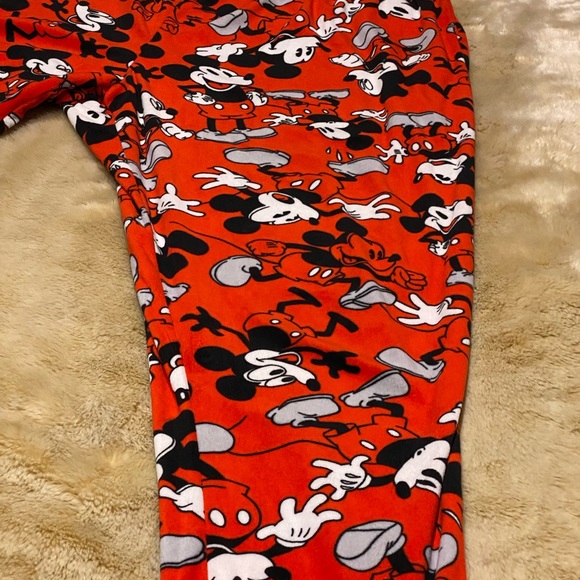 Disney woman’s sleepwear pajama - Picture 5 of 9